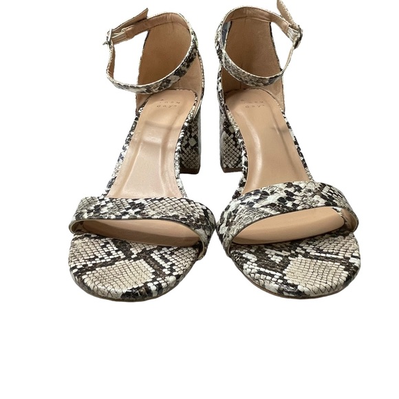 a new day  Sandals size 10 - Picture 2 of 10